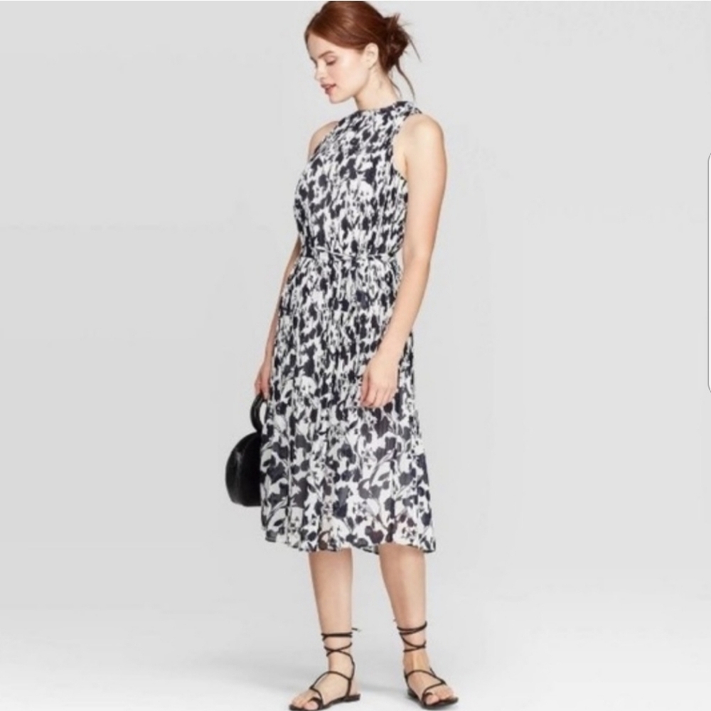 A New Day Women's Navy and White Sleeveless Pleated Dress Size Small